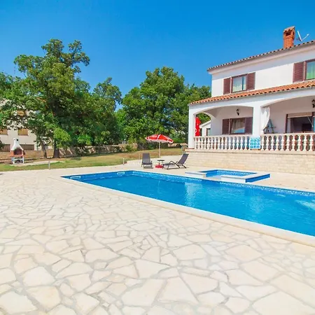 Sabatti Holiday home Kukci